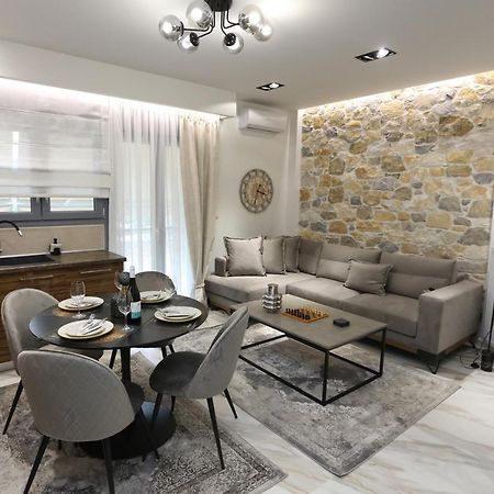 La Larissa Luxury Apartments Trekke Bagian luar foto