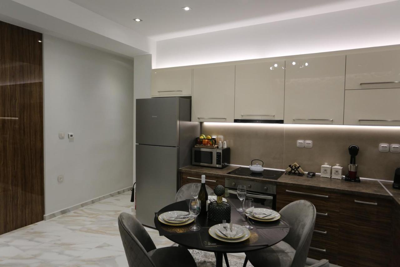La Larissa Luxury Apartments Trekke Bagian luar foto