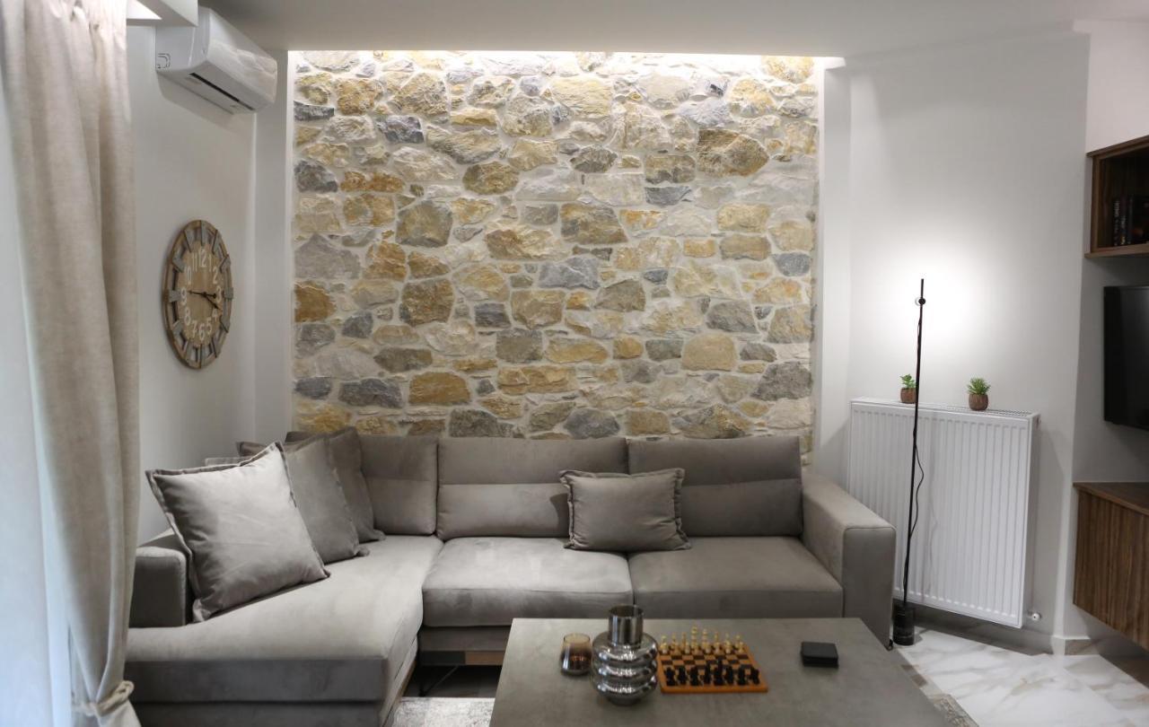La Larissa Luxury Apartments Trekke Bagian luar foto