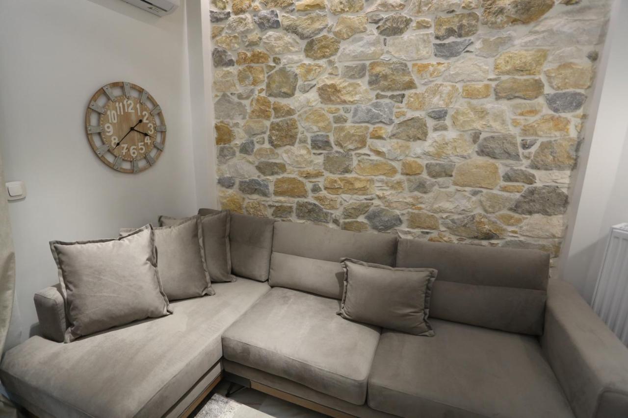La Larissa Luxury Apartments Trekke Bagian luar foto
