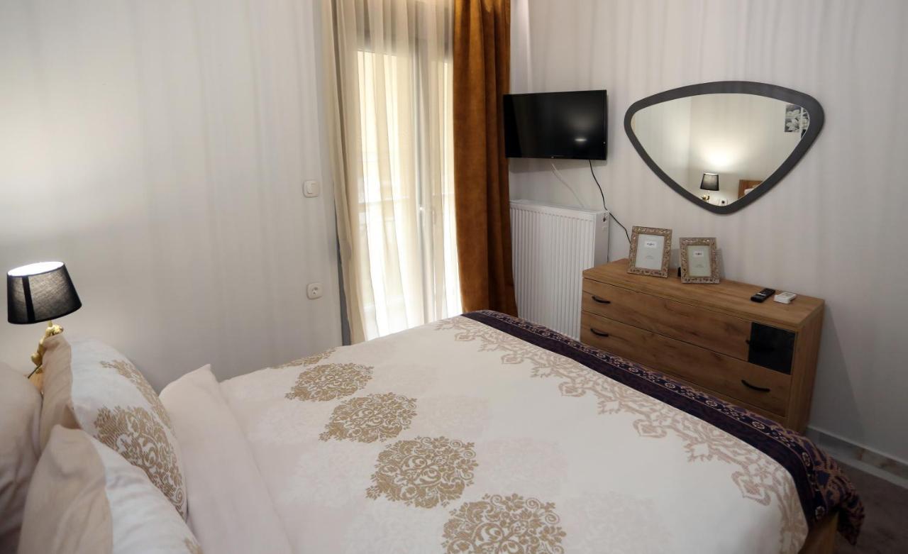 La Larissa Luxury Apartments Trekke Bagian luar foto