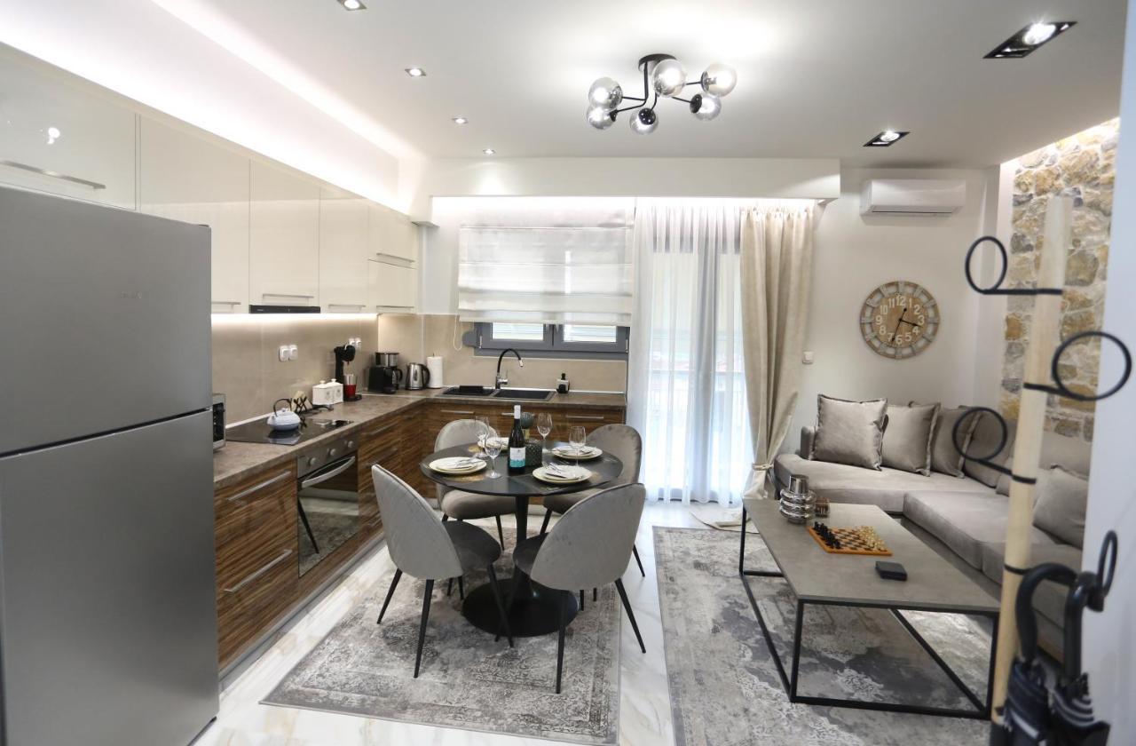 La Larissa Luxury Apartments Trekke Bagian luar foto